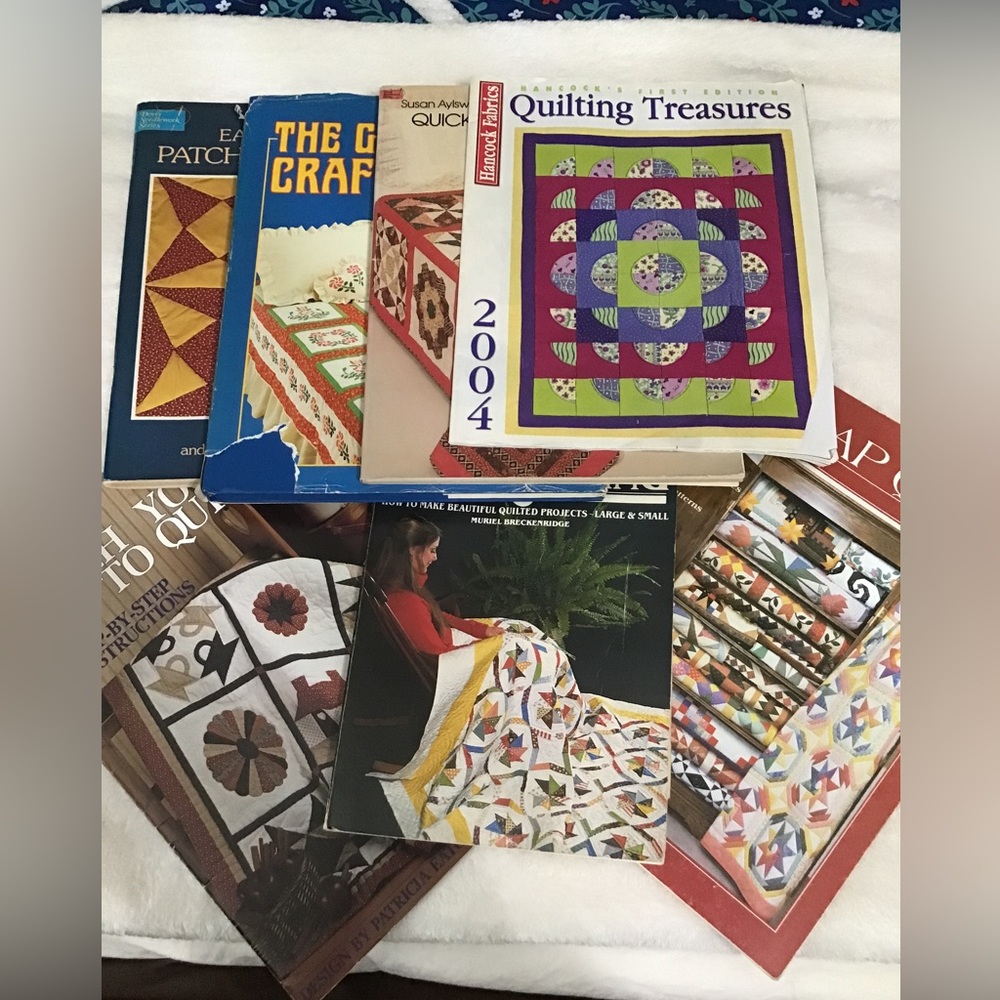 A total of seven craft quilting guide books, cc
